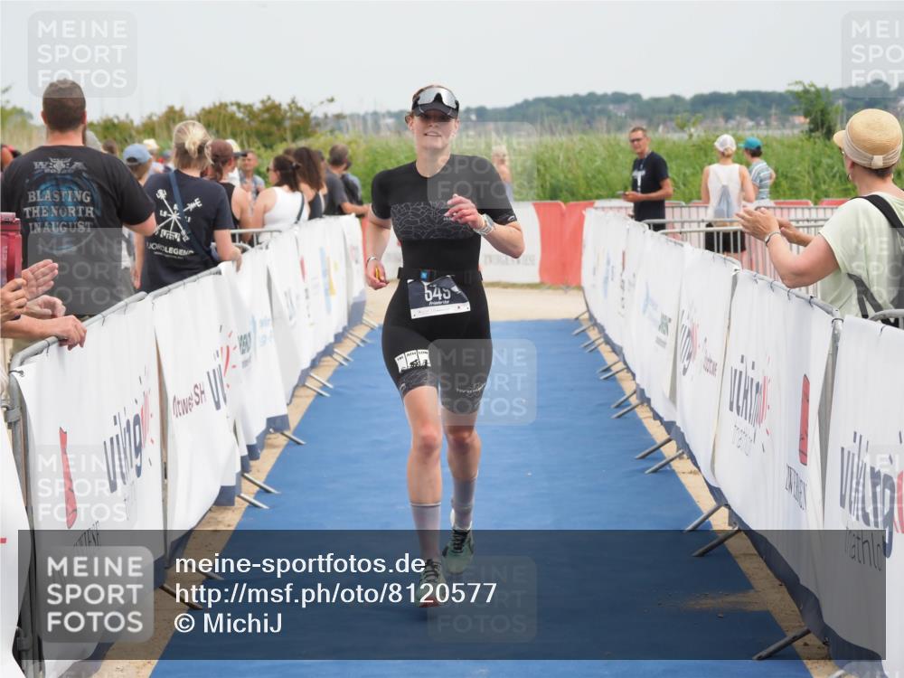 22.06.2025 - Viking Triathlon MichiJ http://msf.ph/oto/8120577 22.06.2025 15:12:04 Ziel 549 meine-sportfotos.de