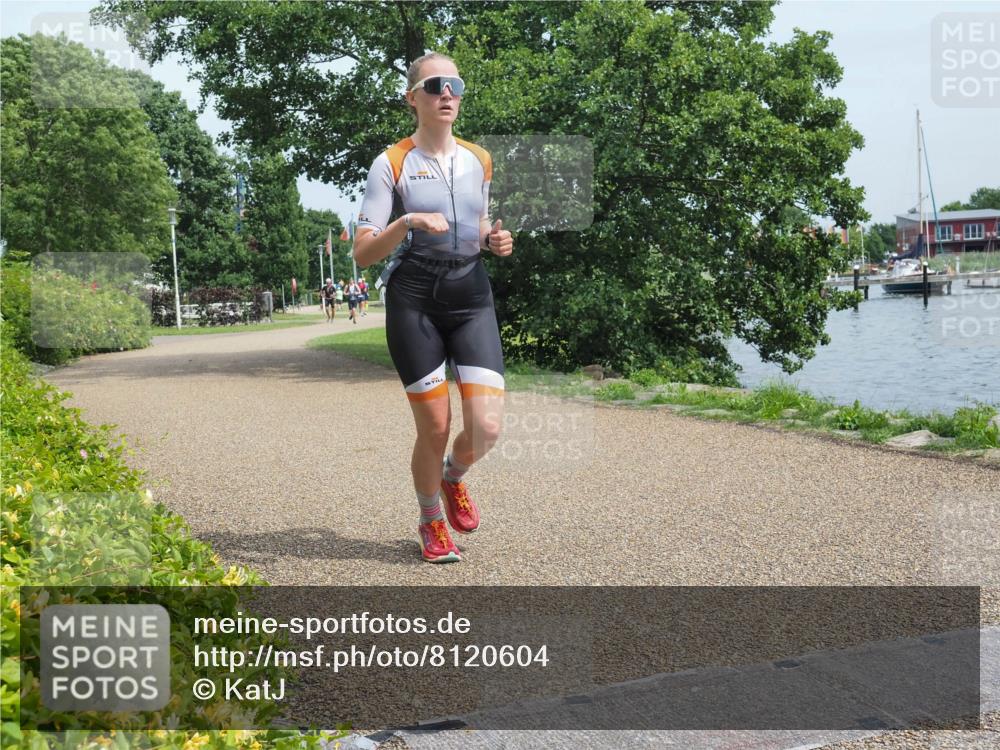 22.06.2025 - Viking Triathlon KatJ http://msf.ph/oto/8120604 22.06.2025 15:14:59 Laufen 43, 636 meine-sportfotos.de