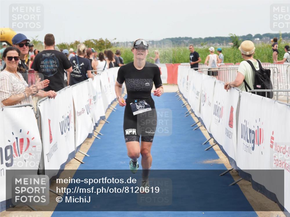 22.06.2025 - Viking Triathlon MichiJ http://msf.ph/oto/8120619 22.06.2025 15:12:05 Ziel 549 meine-sportfotos.de
