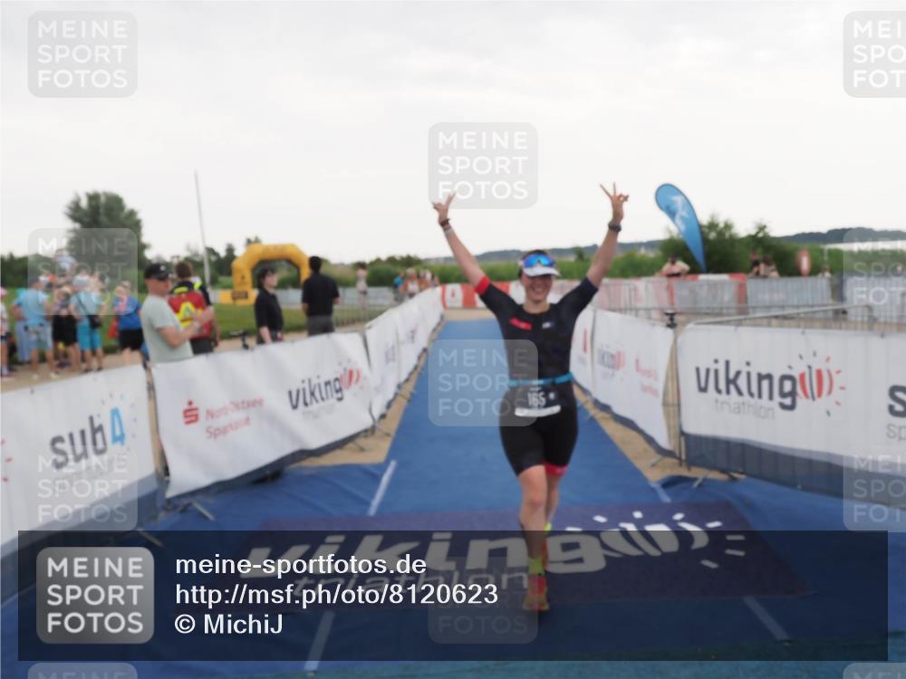 22.06.2025 - Viking Triathlon MichiJ http://msf.ph/oto/8120623 22.06.2025 16:30:45 Ziel 165 meine-sportfotos.de