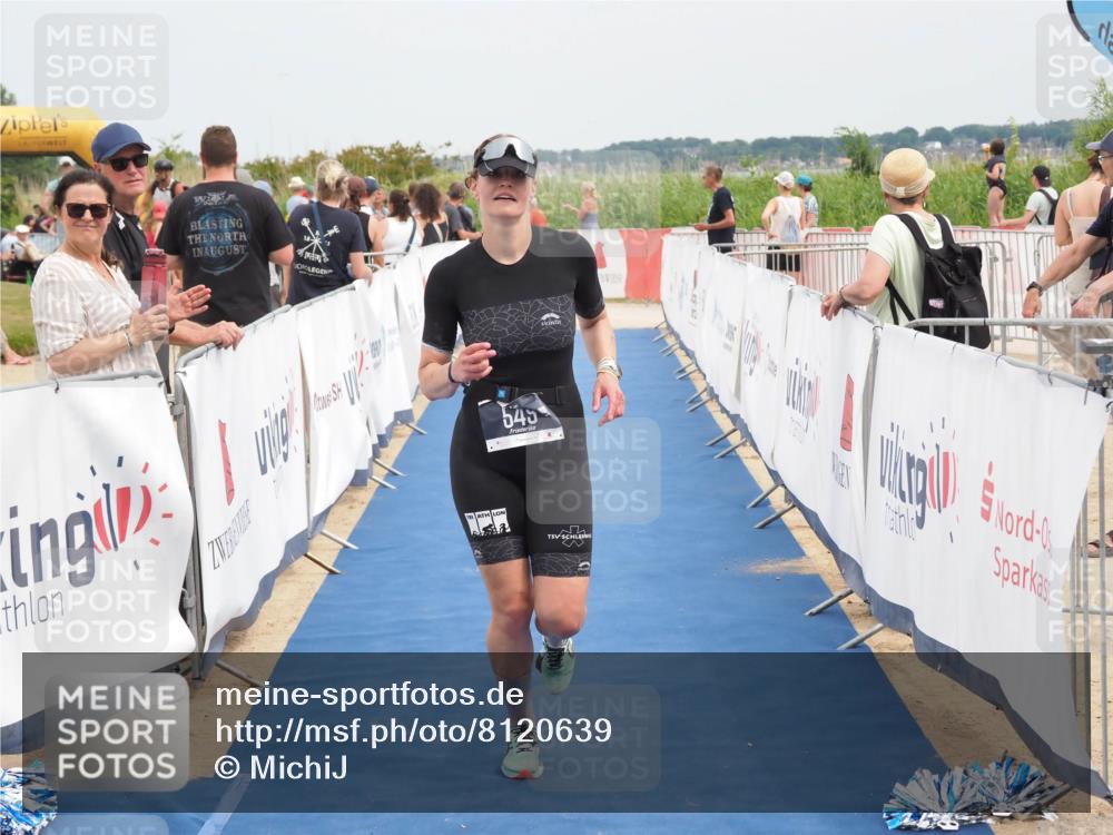 22.06.2025 - Viking Triathlon MichiJ http://msf.ph/oto/8120639 22.06.2025 15:12:05 Ziel 549 meine-sportfotos.de