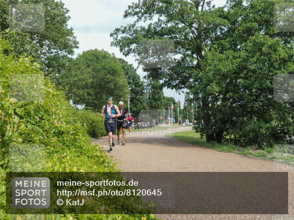 22.06.2025 - Viking Triathlon KatJ http://msf.ph/oto/8120645 22.06.2025 15:15:12 Laufen 136, 283 meine-sportfotos.de