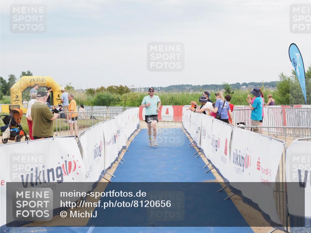 22.06.2025 - Viking Triathlon MichiJ http://msf.ph/oto/8120656 22.06.2025 17:04:31 Ziel 257 meine-sportfotos.de