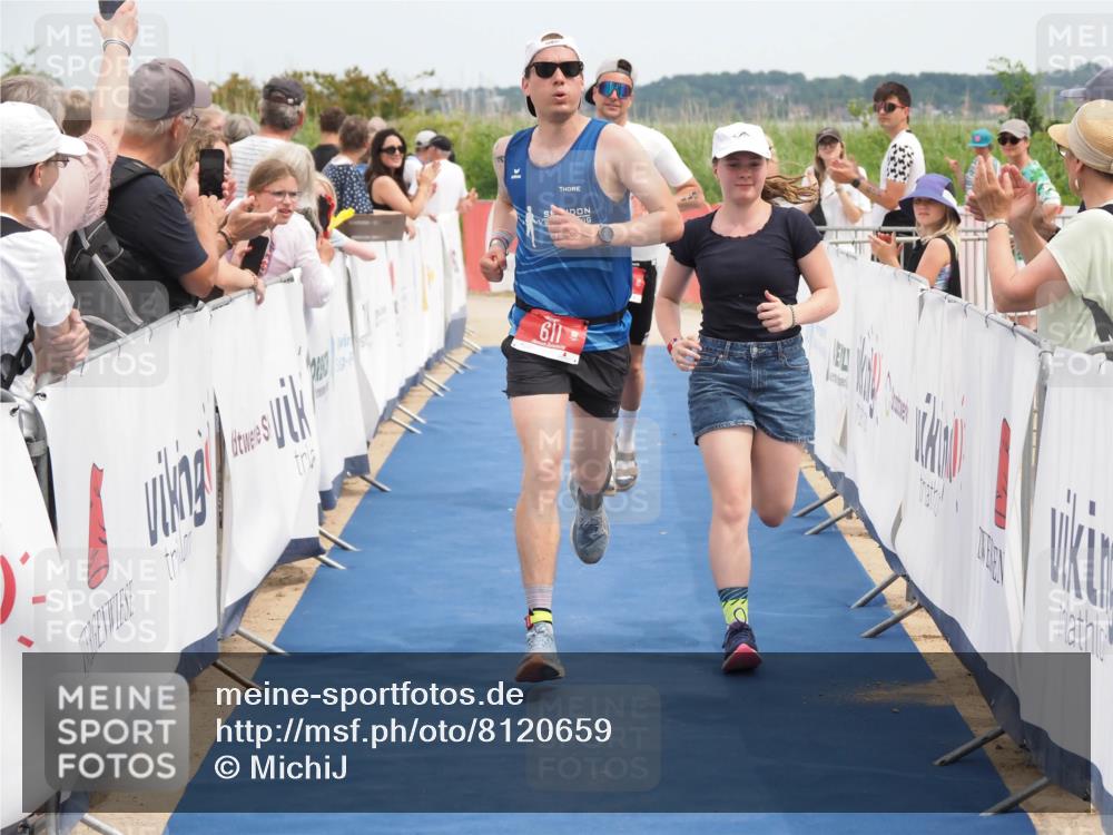 22.06.2025 - Viking Triathlon MichiJ http://msf.ph/oto/8120659 22.06.2025 14:59:19 Ziel 196, 611 meine-sportfotos.de