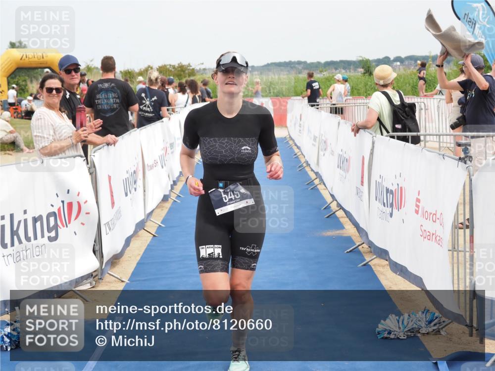 22.06.2025 - Viking Triathlon MichiJ http://msf.ph/oto/8120660 22.06.2025 15:12:05 Ziel 549 meine-sportfotos.de