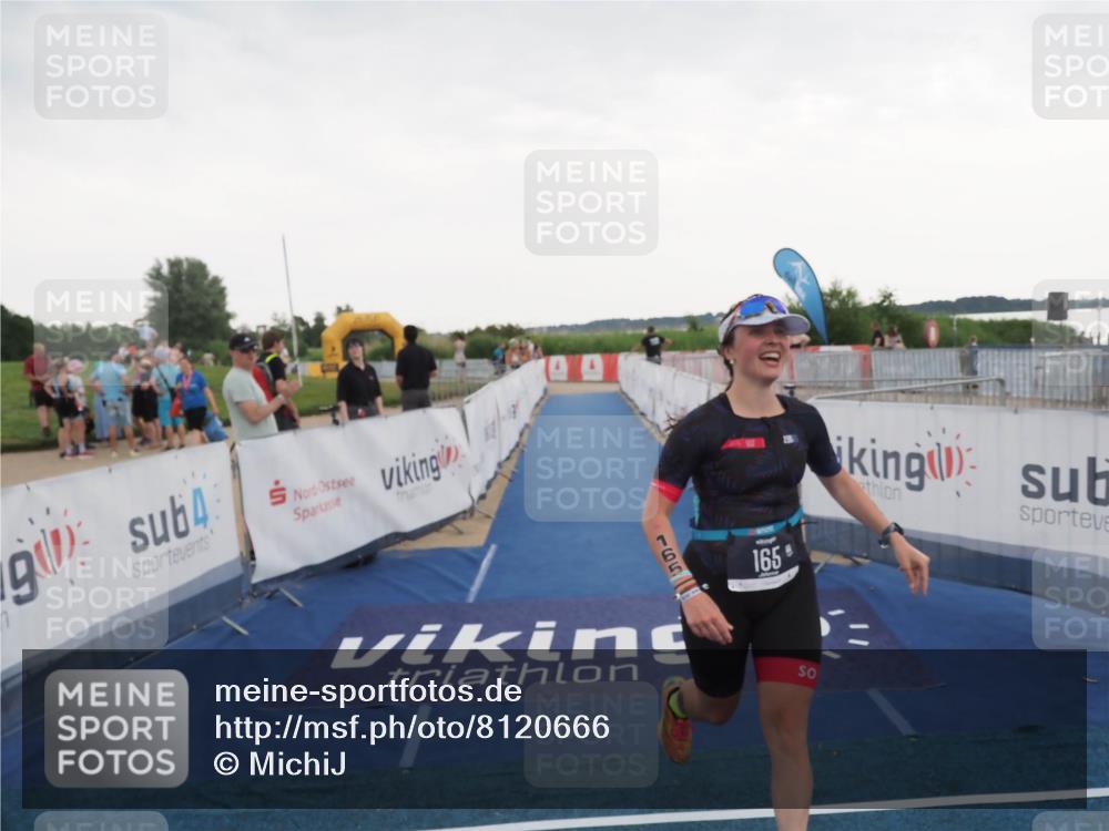 22.06.2025 - Viking Triathlon MichiJ http://msf.ph/oto/8120666 22.06.2025 16:30:46 Ziel 165 meine-sportfotos.de