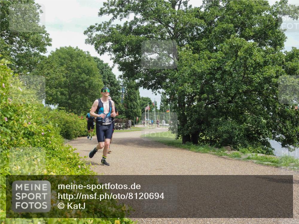 22.06.2025 - Viking Triathlon KatJ http://msf.ph/oto/8120694 22.06.2025 15:15:13 Laufen 136, 283 meine-sportfotos.de