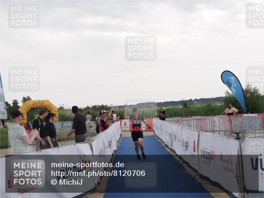 22.06.2025 - Viking Triathlon MichiJ http://msf.ph/oto/8120706 22.06.2025 16:31:41 Ziel 315 meine-sportfotos.de