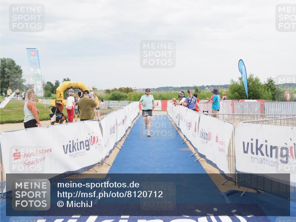 22.06.2025 - Viking Triathlon MichiJ http://msf.ph/oto/8120712 22.06.2025 17:04:32 Ziel 257 meine-sportfotos.de