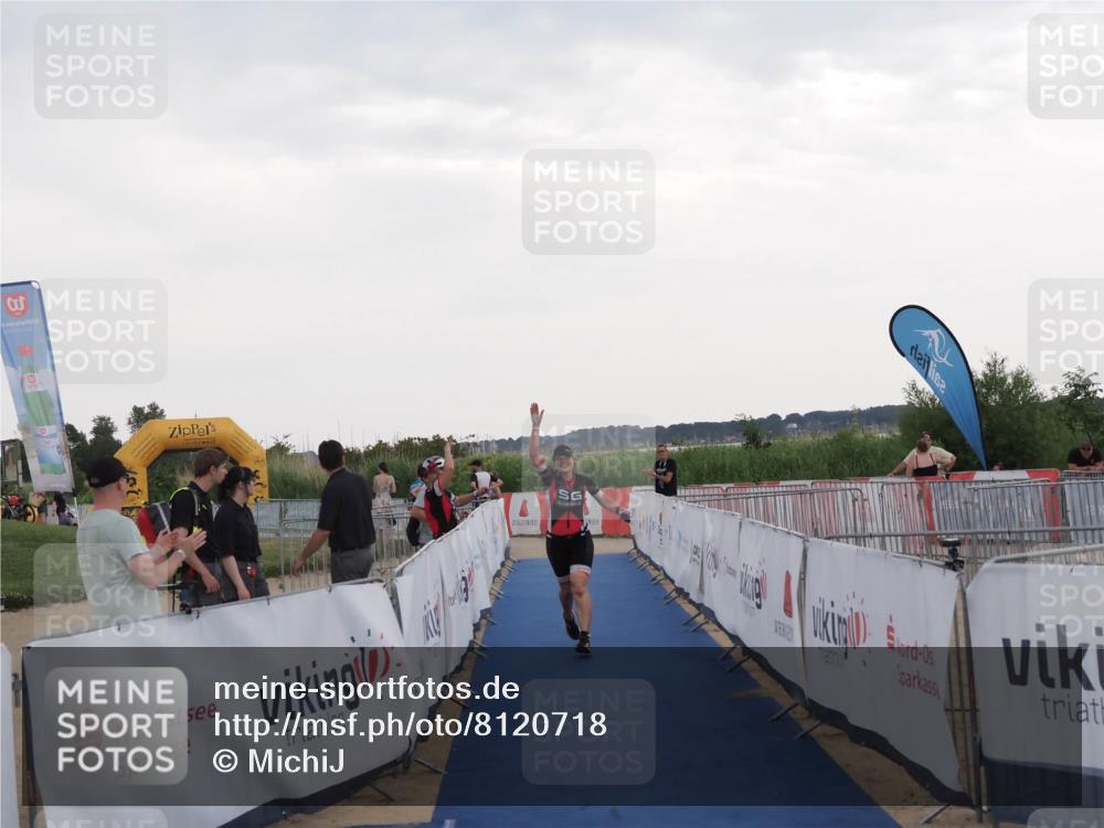 22.06.2025 - Viking Triathlon MichiJ http://msf.ph/oto/8120718 22.06.2025 16:31:41 Ziel 315 meine-sportfotos.de