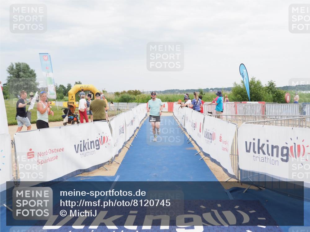 22.06.2025 - Viking Triathlon MichiJ http://msf.ph/oto/8120745 22.06.2025 17:04:32 Ziel 257 meine-sportfotos.de