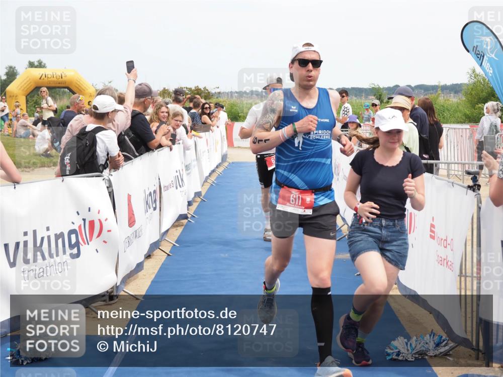 22.06.2025 - Viking Triathlon MichiJ http://msf.ph/oto/8120747 22.06.2025 14:59:20 Ziel 196, 611 meine-sportfotos.de