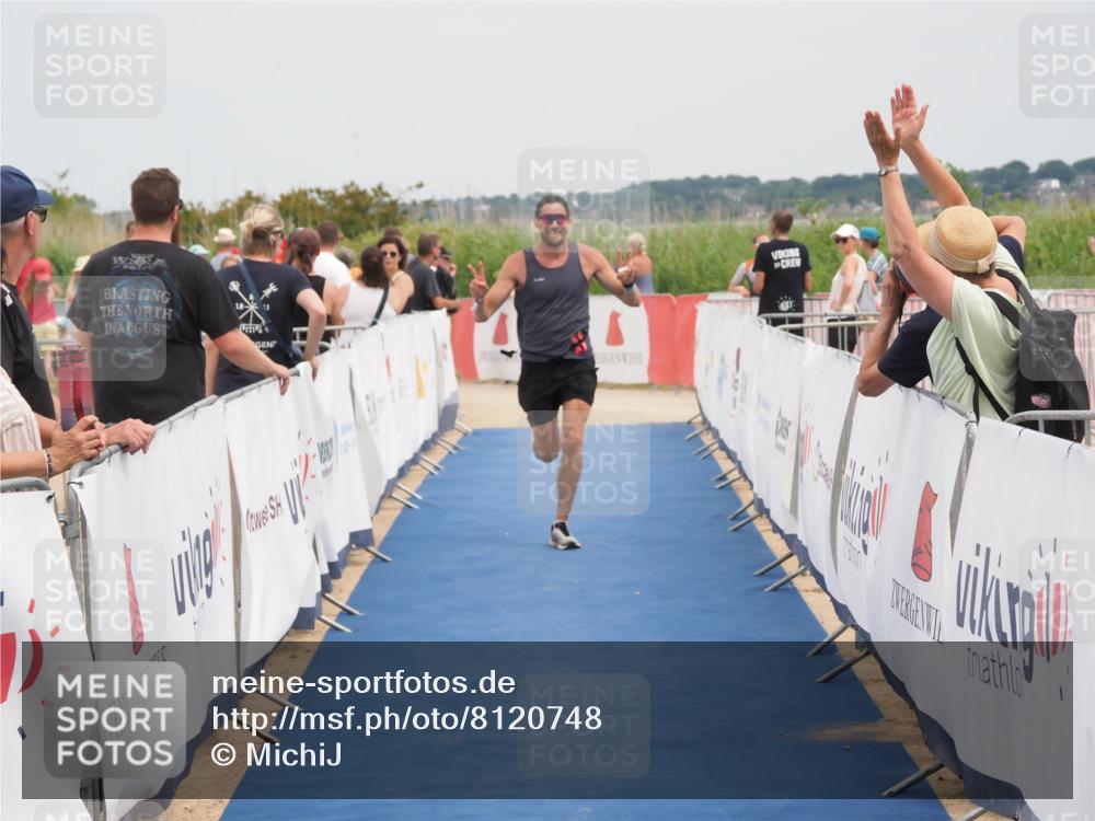 22.06.2025 - Viking Triathlon MichiJ http://msf.ph/oto/8120748 22.06.2025 15:12:26 Ziel 643 meine-sportfotos.de