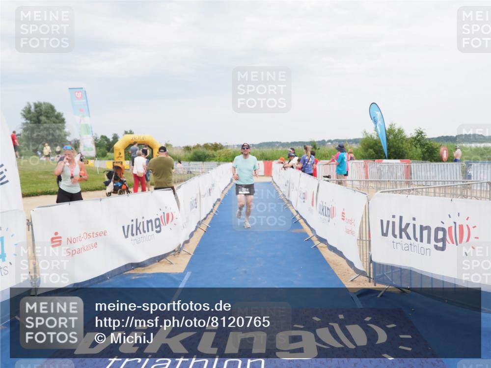 22.06.2025 - Viking Triathlon MichiJ http://msf.ph/oto/8120765 22.06.2025 17:04:33 Ziel 257 meine-sportfotos.de