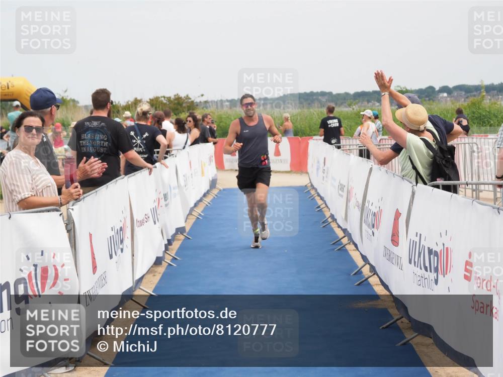 22.06.2025 - Viking Triathlon MichiJ http://msf.ph/oto/8120777 22.06.2025 15:12:27 Ziel 643 meine-sportfotos.de