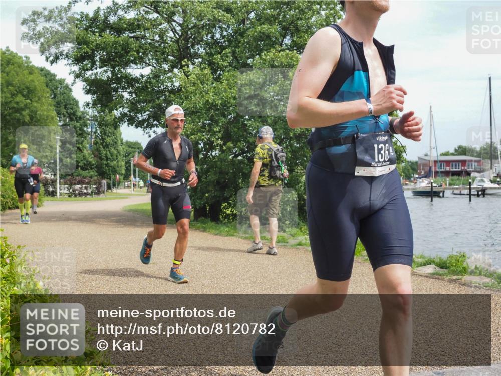 22.06.2025 - Viking Triathlon KatJ http://msf.ph/oto/8120782 22.06.2025 15:15:15 Laufen 136, 181, 283 meine-sportfotos.de