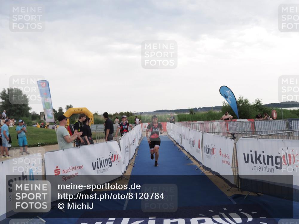 22.06.2025 - Viking Triathlon MichiJ http://msf.ph/oto/8120784 22.06.2025 16:31:42 Ziel 315 meine-sportfotos.de