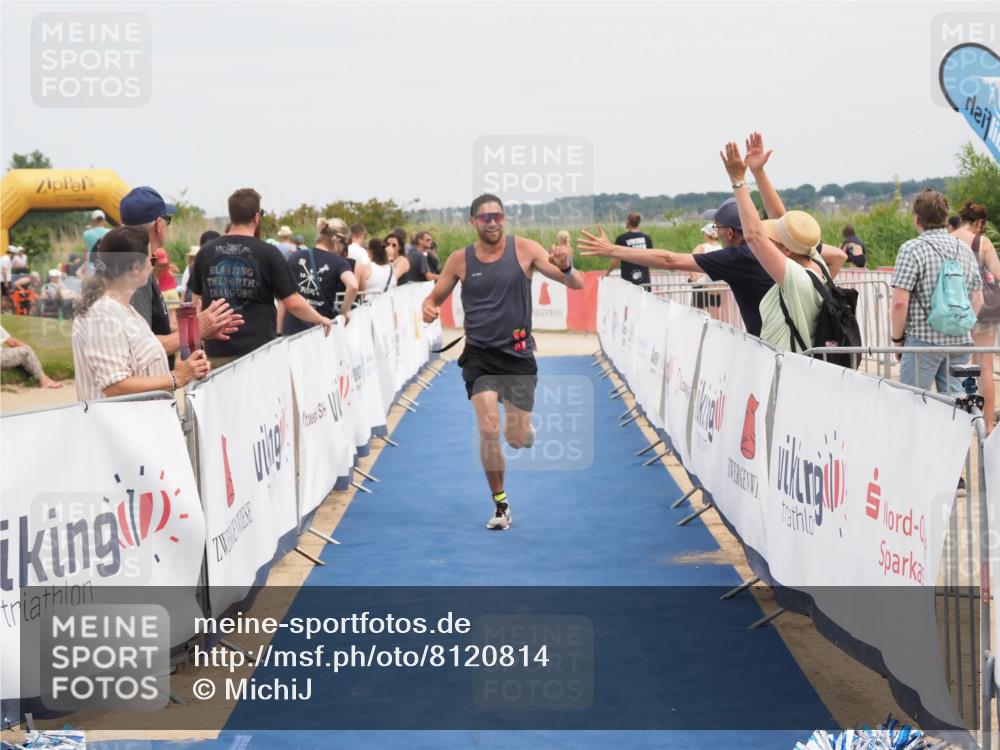 22.06.2025 - Viking Triathlon MichiJ http://msf.ph/oto/8120814 22.06.2025 15:12:27 Ziel 643 meine-sportfotos.de