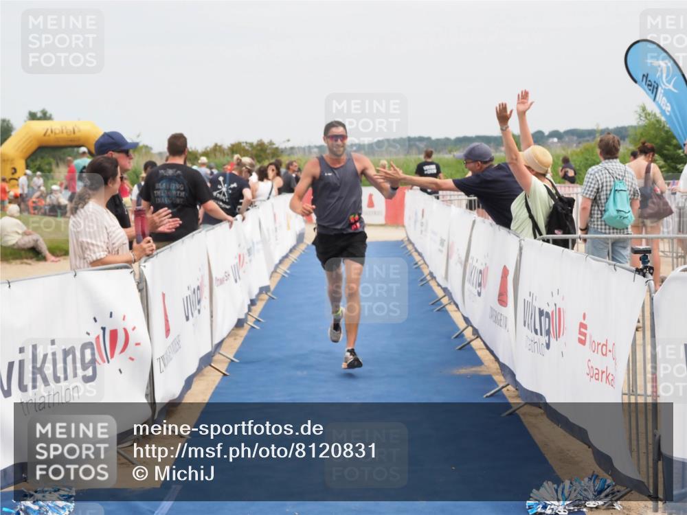 22.06.2025 - Viking Triathlon MichiJ http://msf.ph/oto/8120831 22.06.2025 15:12:28 Ziel 643 meine-sportfotos.de
