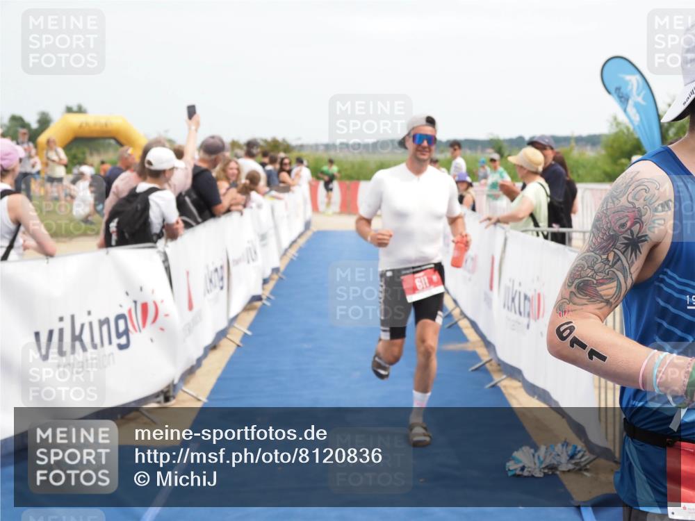22.06.2025 - Viking Triathlon MichiJ http://msf.ph/oto/8120836 22.06.2025 14:59:21 Ziel 196, 611, 654 meine-sportfotos.de