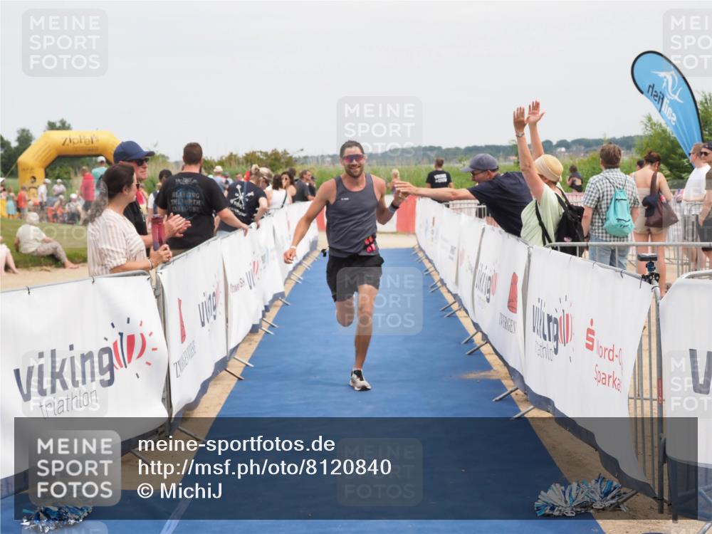 22.06.2025 - Viking Triathlon MichiJ http://msf.ph/oto/8120840 22.06.2025 15:12:28 Ziel 643 meine-sportfotos.de