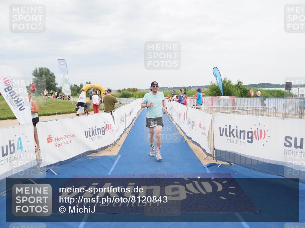 22.06.2025 - Viking Triathlon MichiJ http://msf.ph/oto/8120843 22.06.2025 17:04:34 Ziel 257 meine-sportfotos.de