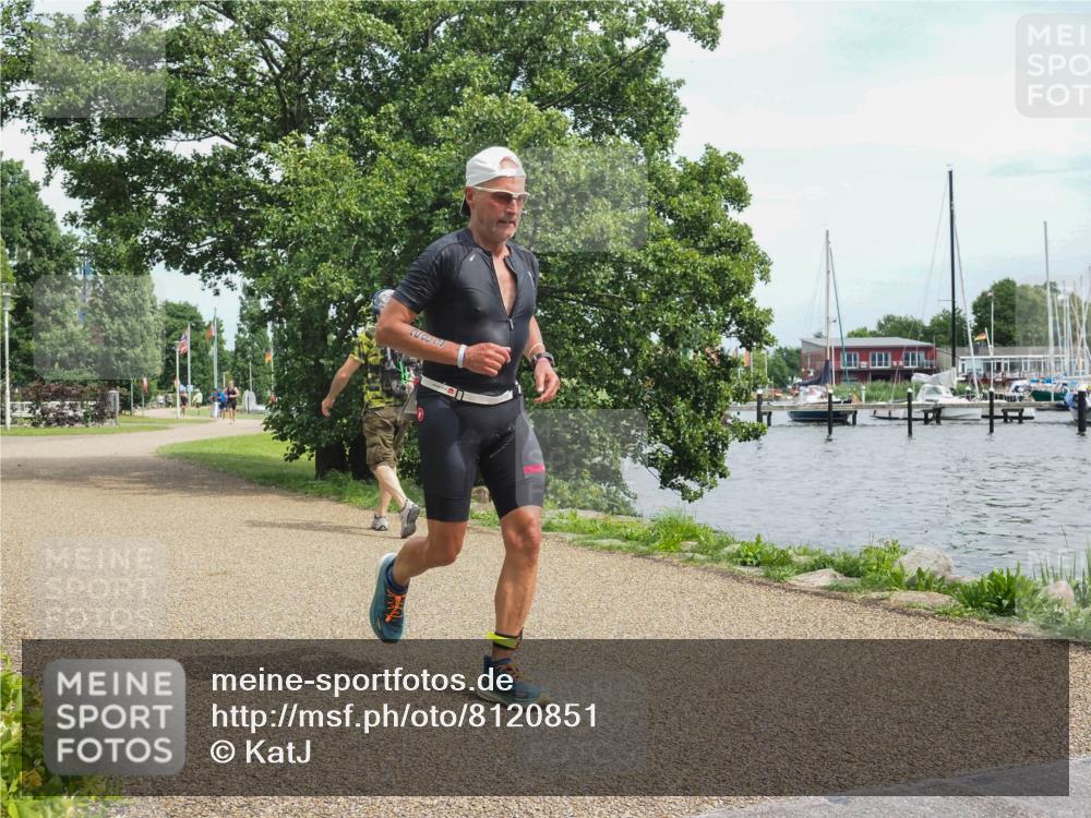 22.06.2025 - Viking Triathlon KatJ http://msf.ph/oto/8120851 22.06.2025 15:15:15 Laufen 136, 181, 283 meine-sportfotos.de