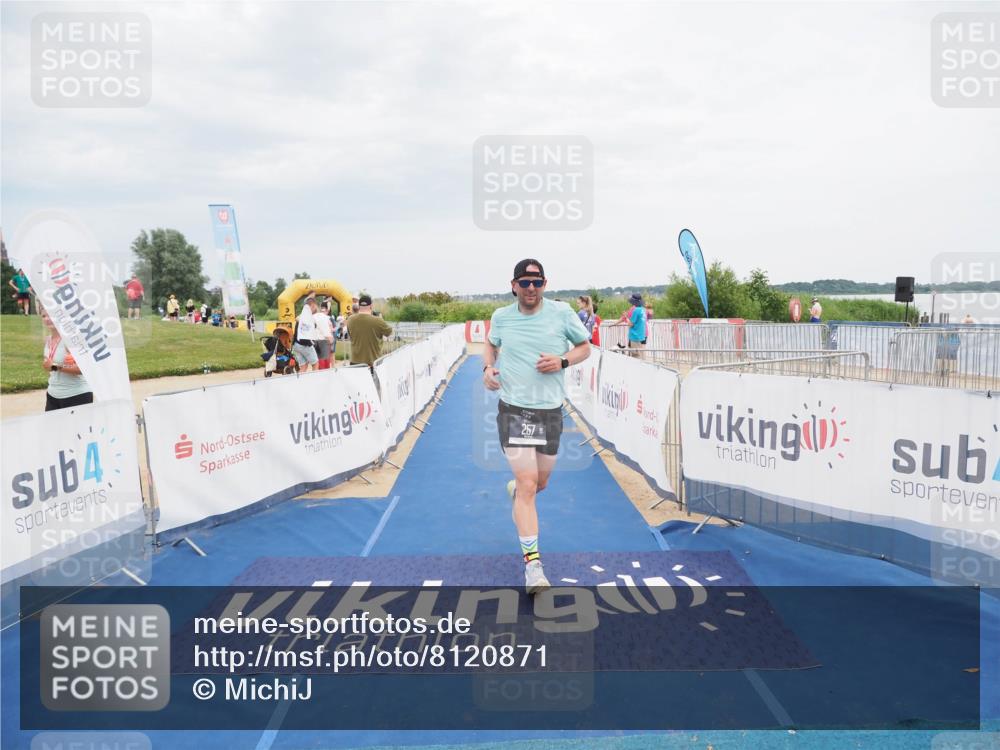 22.06.2025 - Viking Triathlon MichiJ http://msf.ph/oto/8120871 22.06.2025 17:04:34 Ziel 257 meine-sportfotos.de