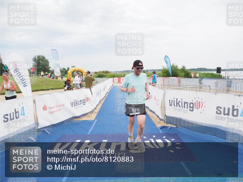 22.06.2025 - Viking Triathlon MichiJ http://msf.ph/oto/8120883 22.06.2025 17:04:35 Ziel 257 meine-sportfotos.de