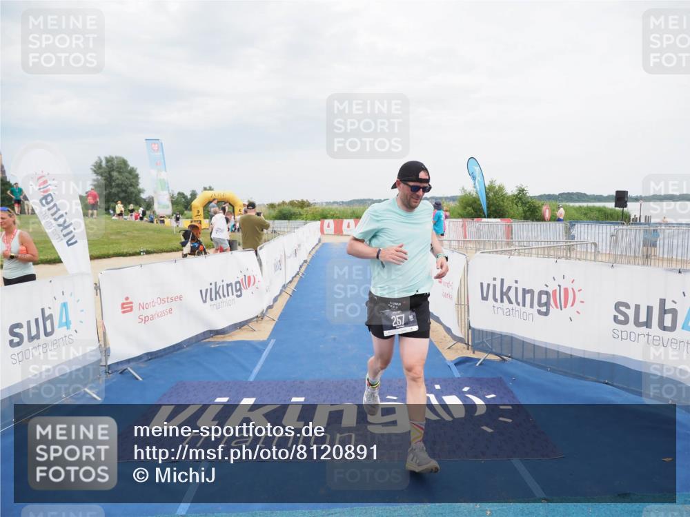 22.06.2025 - Viking Triathlon MichiJ http://msf.ph/oto/8120891 22.06.2025 17:04:35 Ziel 257 meine-sportfotos.de