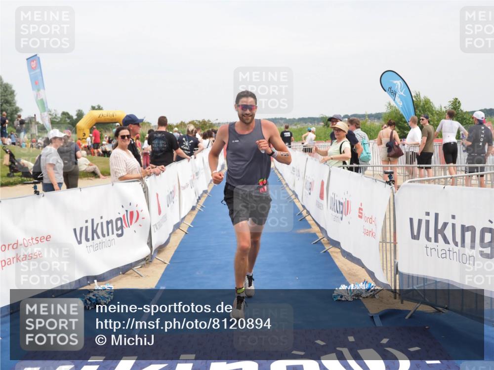 22.06.2025 - Viking Triathlon MichiJ http://msf.ph/oto/8120894 22.06.2025 15:12:29 Ziel 643 meine-sportfotos.de