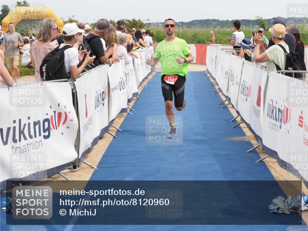 22.06.2025 - Viking Triathlon MichiJ http://msf.ph/oto/8120960 22.06.2025 14:59:27 Ziel 654 meine-sportfotos.de