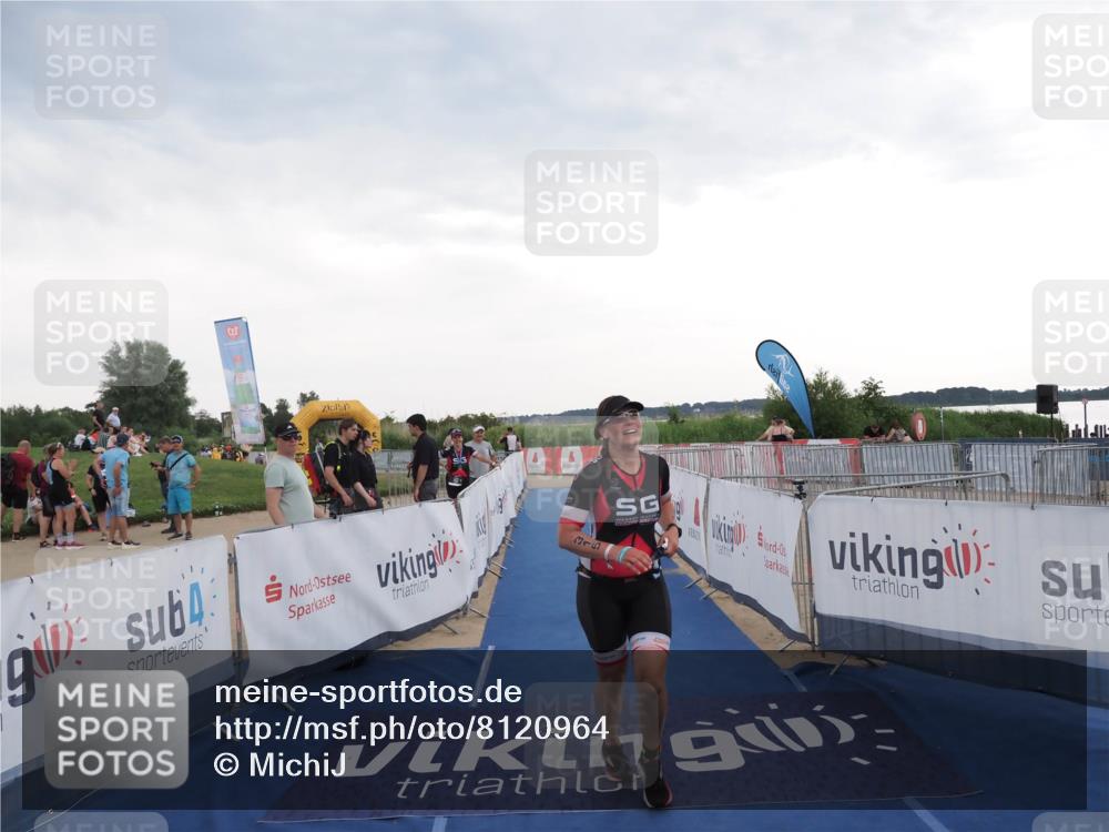 22.06.2025 - Viking Triathlon MichiJ http://msf.ph/oto/8120964 22.06.2025 16:31:44 Ziel 315 meine-sportfotos.de
