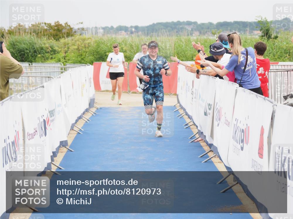 22.06.2025 - Viking Triathlon MichiJ http://msf.ph/oto/8120973 22.06.2025 17:04:44 Ziel 466 meine-sportfotos.de