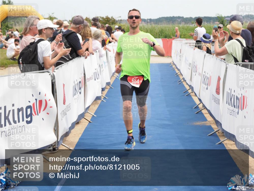 22.06.2025 - Viking Triathlon MichiJ http://msf.ph/oto/8121005 22.06.2025 14:59:27 Ziel 654 meine-sportfotos.de