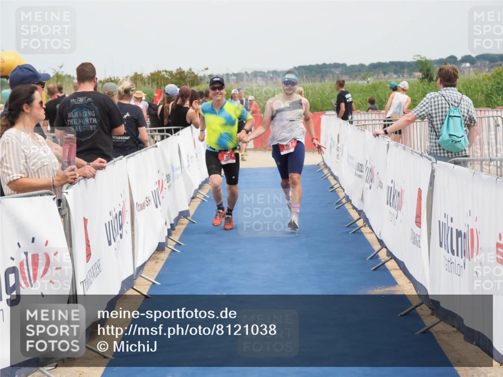 22.06.2025 - Viking Triathlon MichiJ http://msf.ph/oto/8121038 22.06.2025 15:13:06 Ziel 623 meine-sportfotos.de