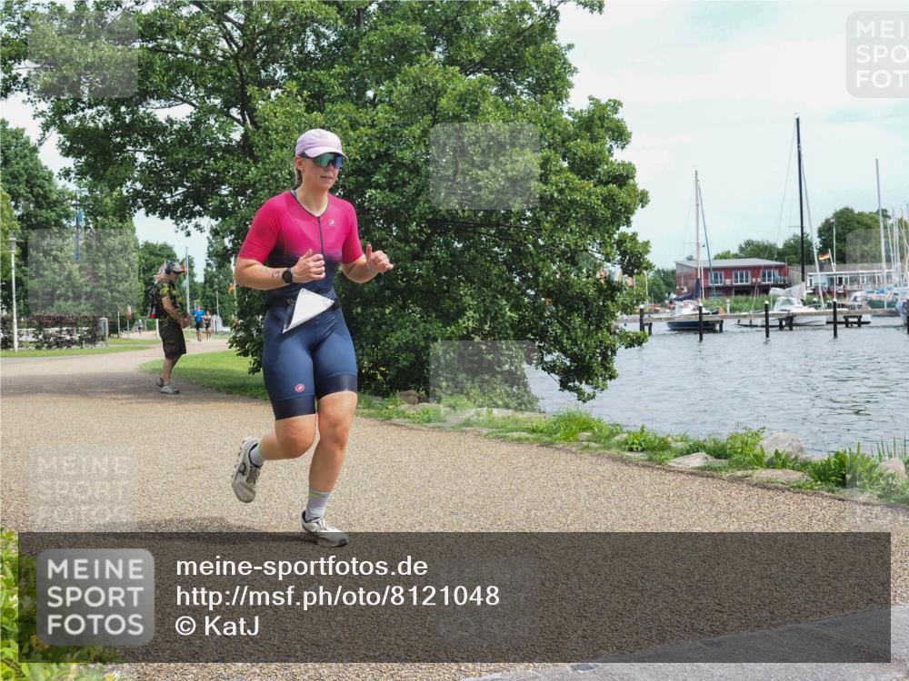 22.06.2025 - Viking Triathlon KatJ http://msf.ph/oto/8121048 22.06.2025 15:15:22 Laufen 473 meine-sportfotos.de