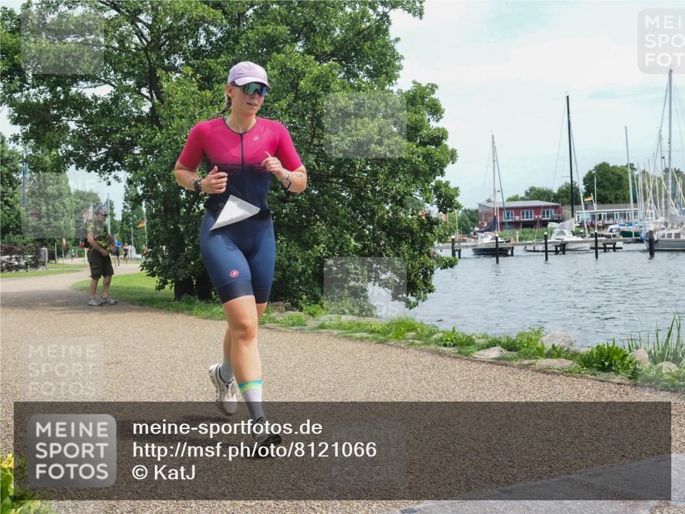 22.06.2025 - Viking Triathlon KatJ http://msf.ph/oto/8121066 22.06.2025 15:15:22 Laufen 473 meine-sportfotos.de