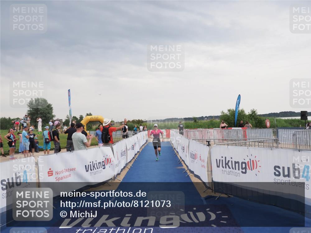 22.06.2025 - Viking Triathlon MichiJ http://msf.ph/oto/8121073 22.06.2025 16:35:30 Ziel 472 meine-sportfotos.de