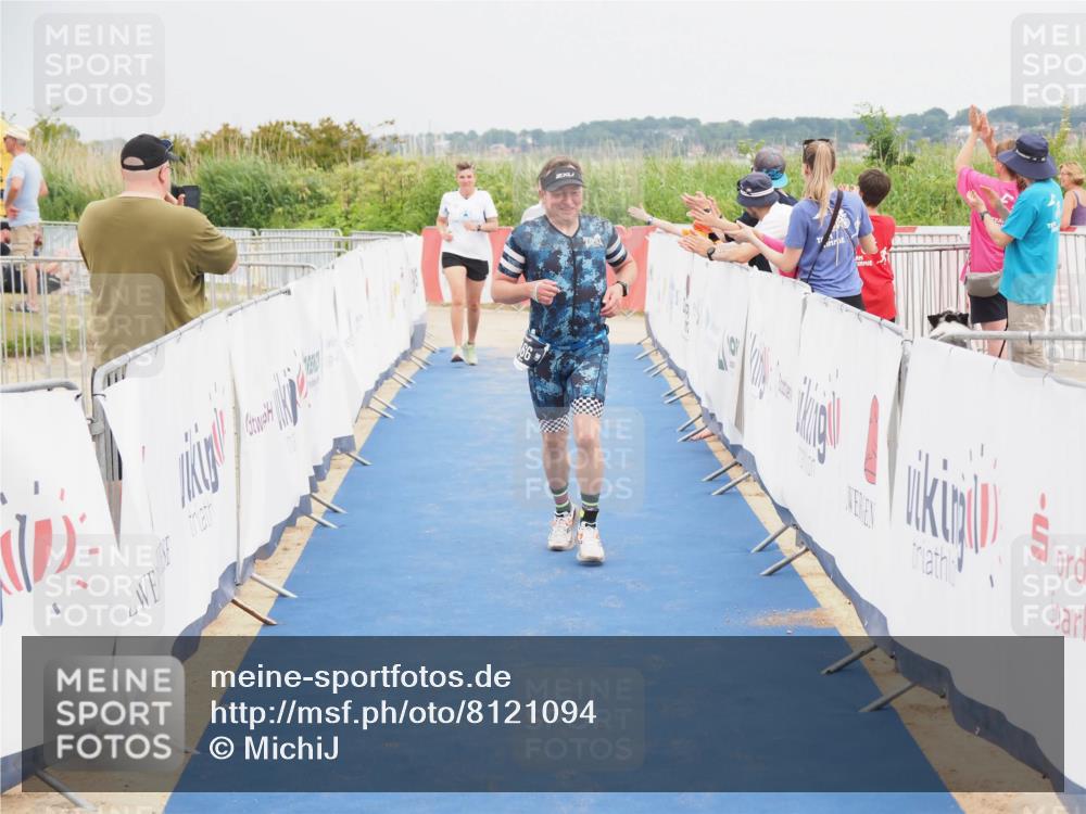 22.06.2025 - Viking Triathlon MichiJ http://msf.ph/oto/8121094 22.06.2025 17:04:46 Ziel 466, 656 meine-sportfotos.de