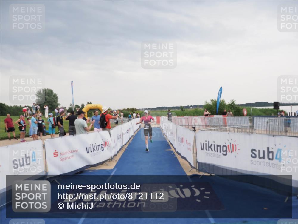 22.06.2025 - Viking Triathlon MichiJ http://msf.ph/oto/8121112 22.06.2025 16:35:31 Ziel 472 meine-sportfotos.de