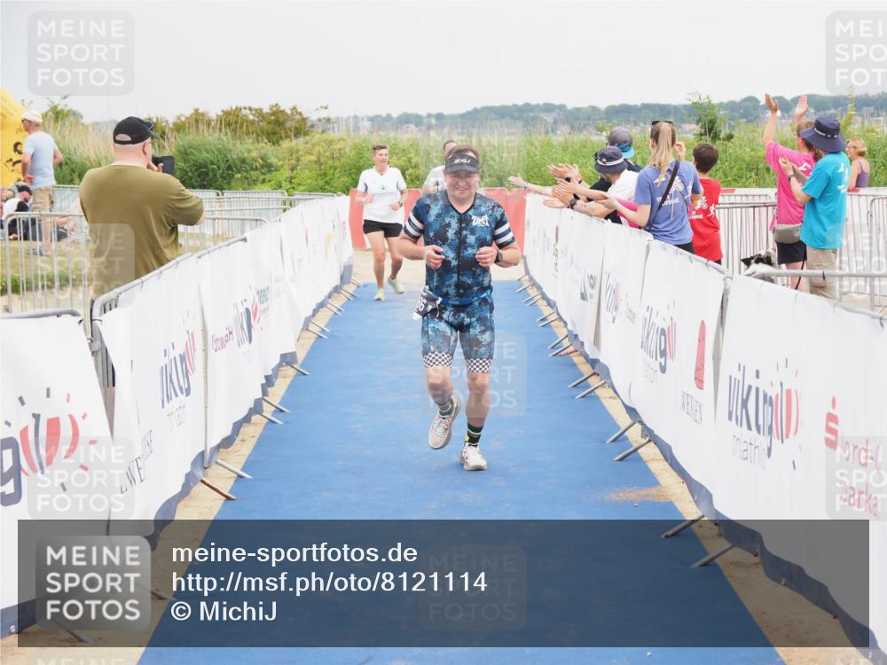 22.06.2025 - Viking Triathlon MichiJ http://msf.ph/oto/8121114 22.06.2025 17:04:46 Ziel 466, 656 meine-sportfotos.de