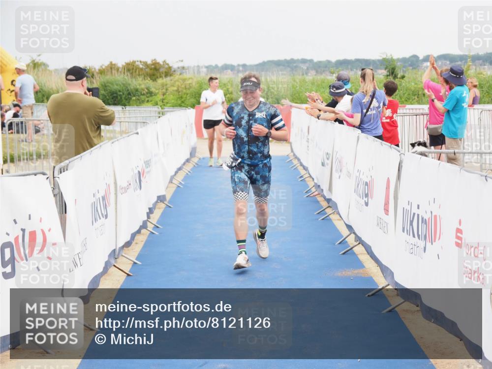 22.06.2025 - Viking Triathlon MichiJ http://msf.ph/oto/8121126 22.06.2025 17:04:46 Ziel 466, 656 meine-sportfotos.de