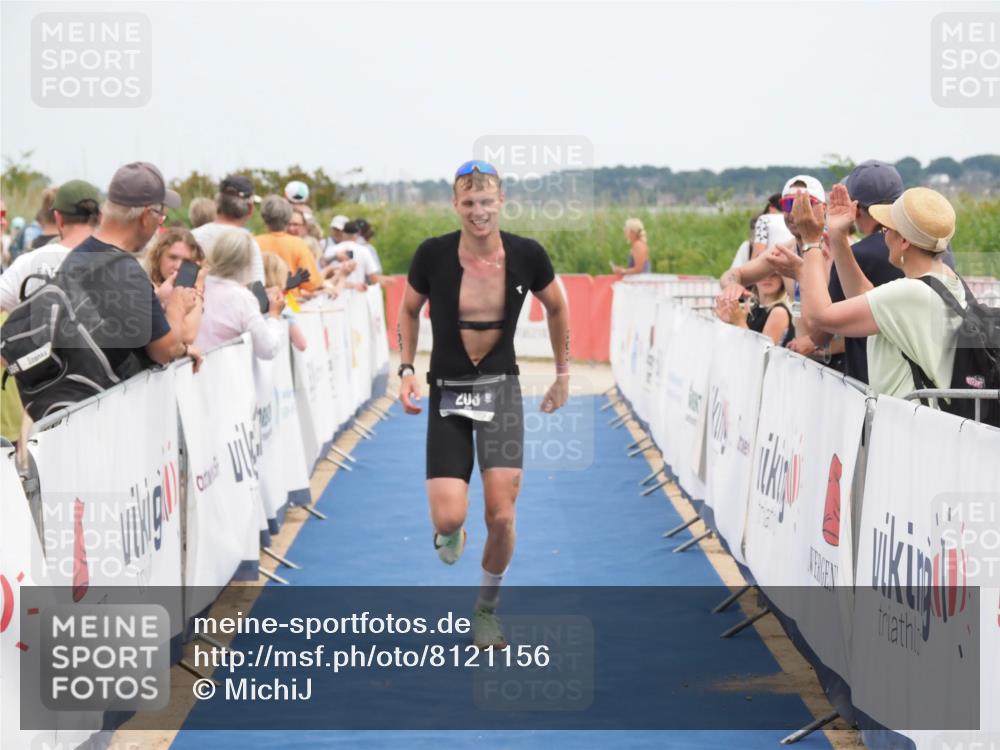 22.06.2025 - Viking Triathlon MichiJ http://msf.ph/oto/8121156 22.06.2025 14:59:46 Ziel 203 meine-sportfotos.de