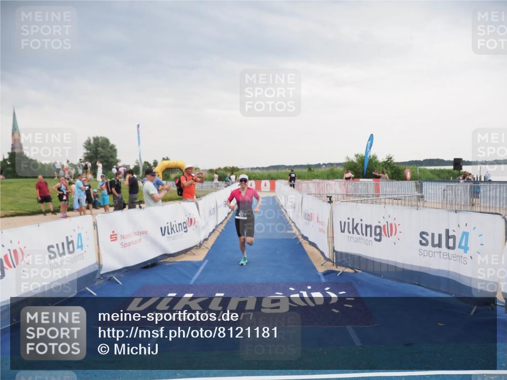 22.06.2025 - Viking Triathlon MichiJ http://msf.ph/oto/8121181 22.06.2025 16:35:32 Ziel 472 meine-sportfotos.de