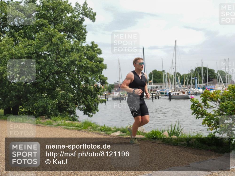 22.06.2025 - Viking Triathlon KatJ http://msf.ph/oto/8121196 22.06.2025 15:15:34 Laufen 535 meine-sportfotos.de
