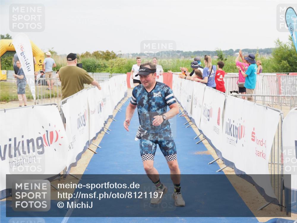22.06.2025 - Viking Triathlon MichiJ http://msf.ph/oto/8121197 22.06.2025 17:04:47 Ziel 466, 656 meine-sportfotos.de