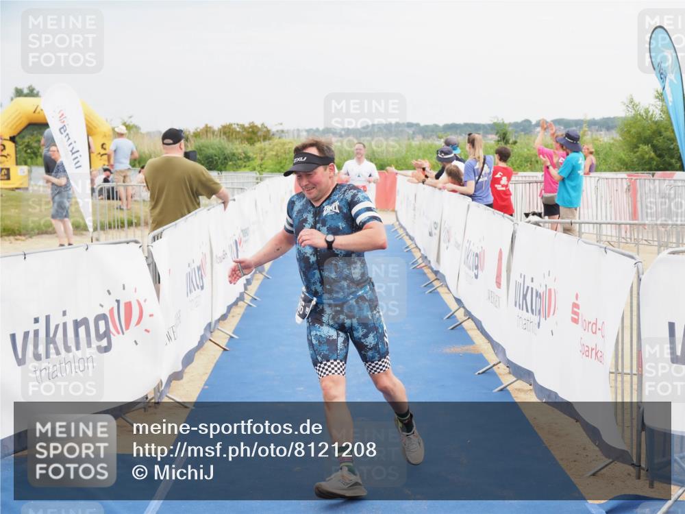 22.06.2025 - Viking Triathlon MichiJ http://msf.ph/oto/8121208 22.06.2025 17:04:47 Ziel 466, 656 meine-sportfotos.de