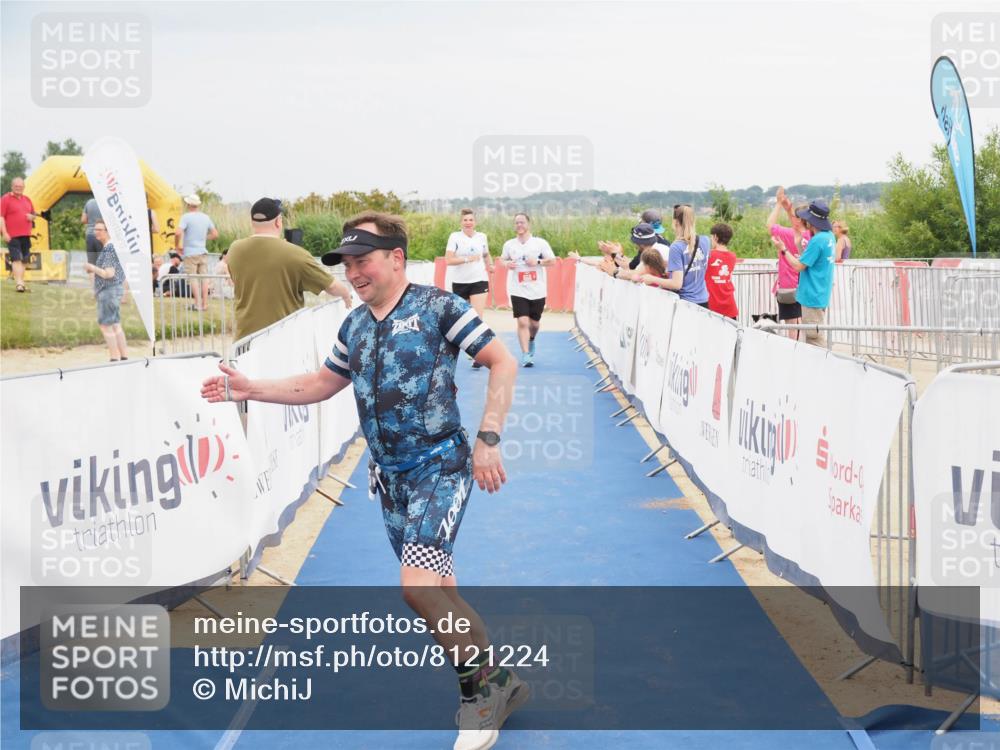 22.06.2025 - Viking Triathlon MichiJ http://msf.ph/oto/8121224 22.06.2025 17:04:48 Ziel 466, 656 meine-sportfotos.de
