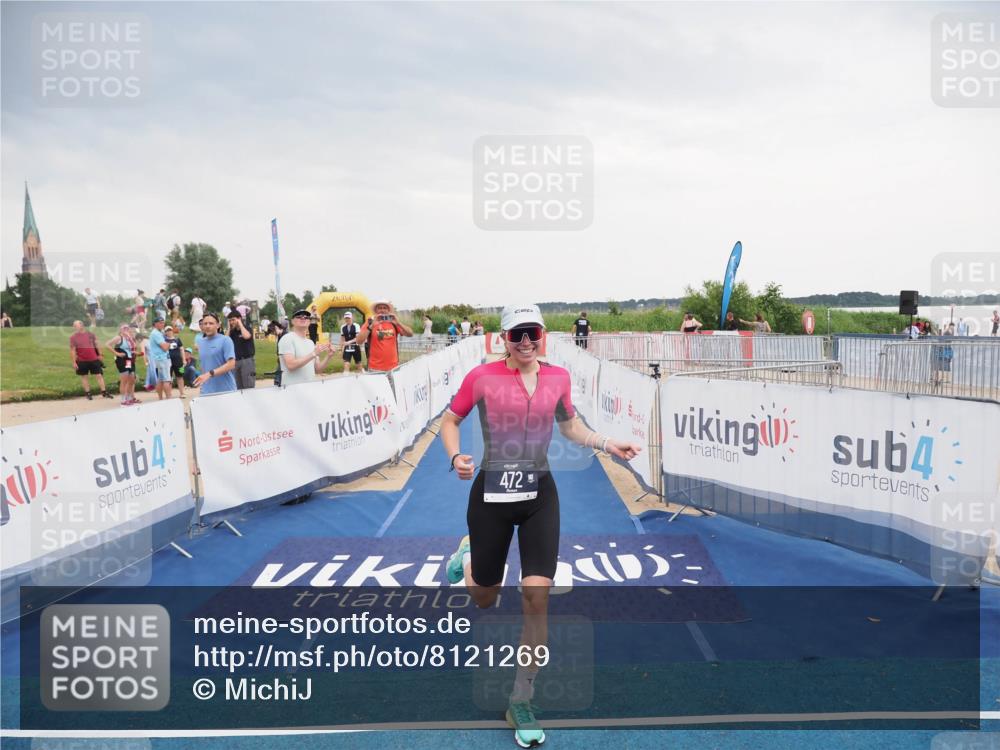 22.06.2025 - Viking Triathlon MichiJ http://msf.ph/oto/8121269 22.06.2025 16:35:33 Ziel 472 meine-sportfotos.de